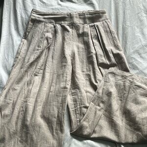 Abercrombie linen/cotton pleated trousers